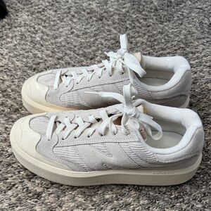 Women’s New Balance CT302, M7/W8.5